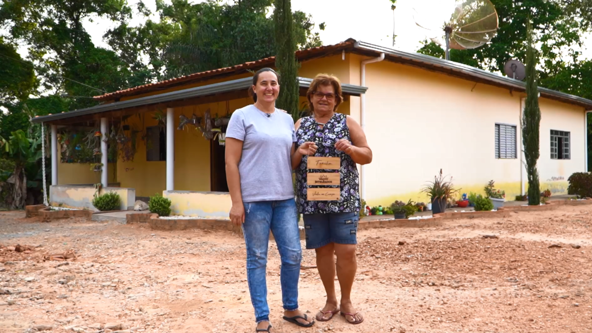 Rita continua trajetória da família Souza na avicultura